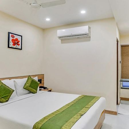 Treebo The Pearl Hotel เชนไน ภายนอก รูปภาพ